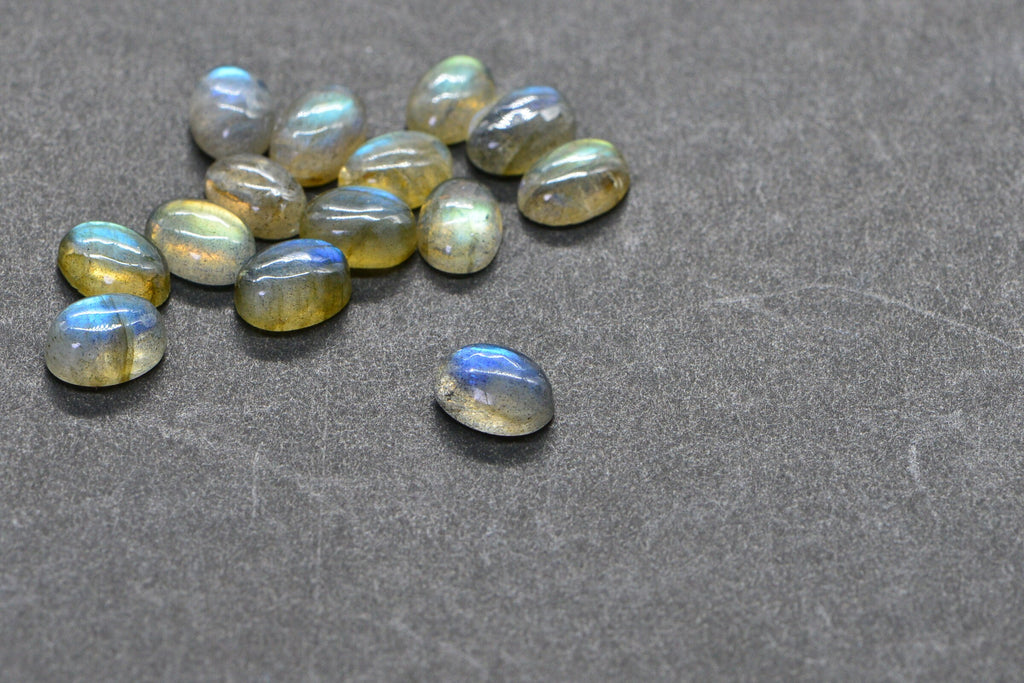 Labradorite Cabochon: Natural Gemstone for Ring (7X5mm)
