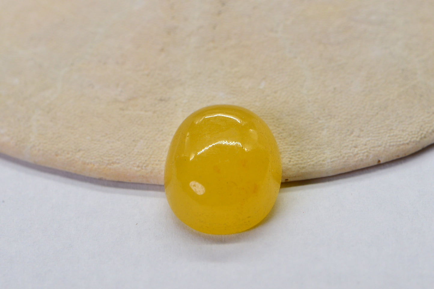 Yellow Jade Oval Cabochon: Natural Smooth Gemstone (12X10mm)