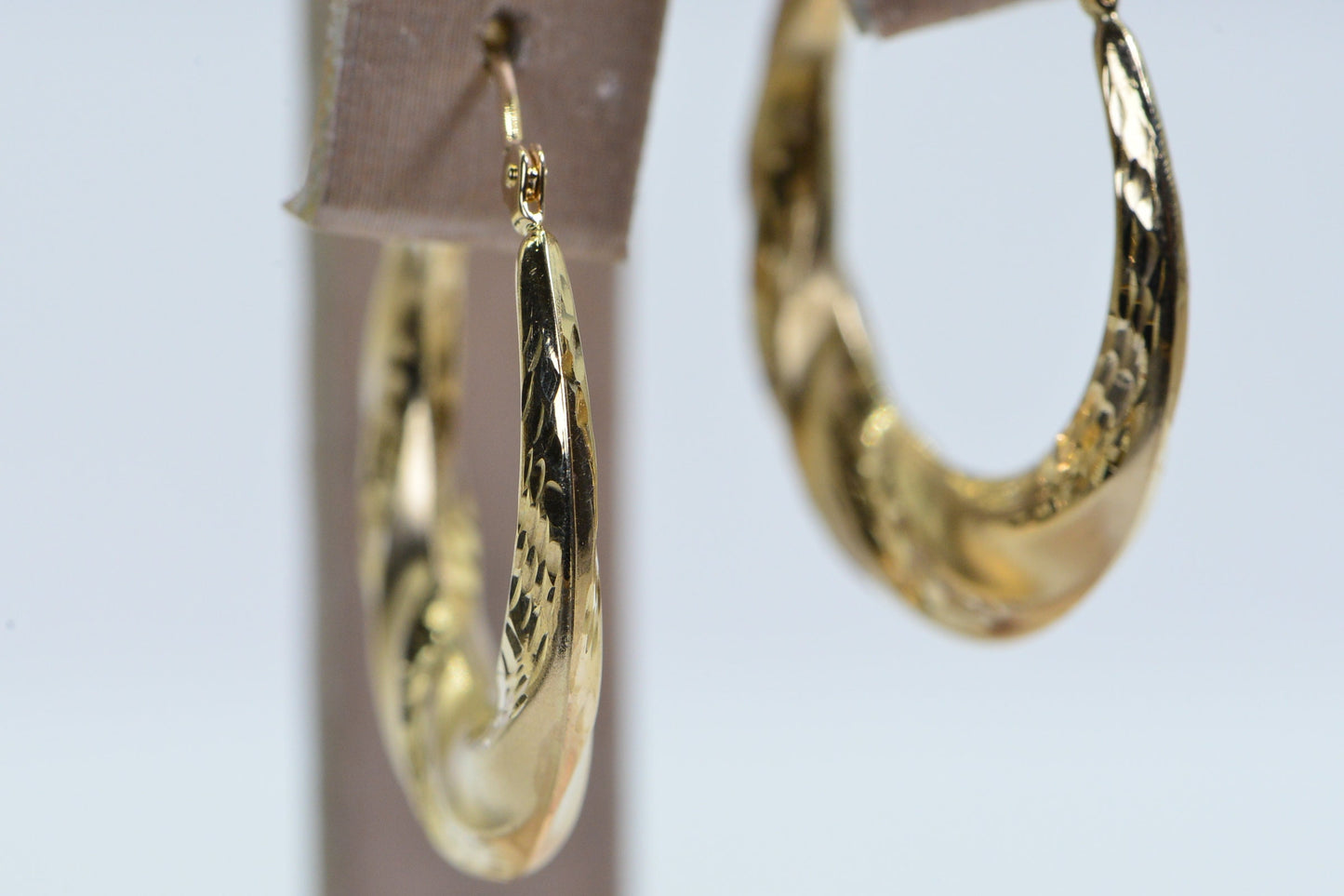 14K Yellow Gold Hoop Earrings: Diamond Cut Twisted Hoops, 25mm