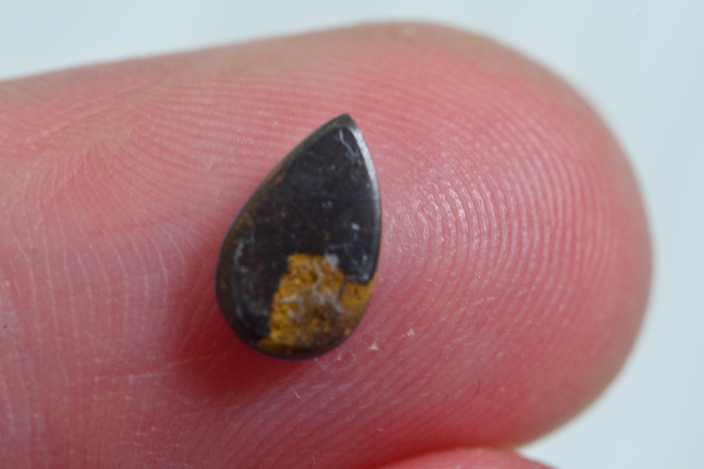 Australian Opal Doublet: Metallic Blue Teardrop Gemstone (7x5mm/0.36ct)