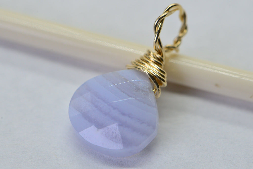 9mm Blue Lace Agate hearts teardrop wire wrapped 14K yellow gold filled