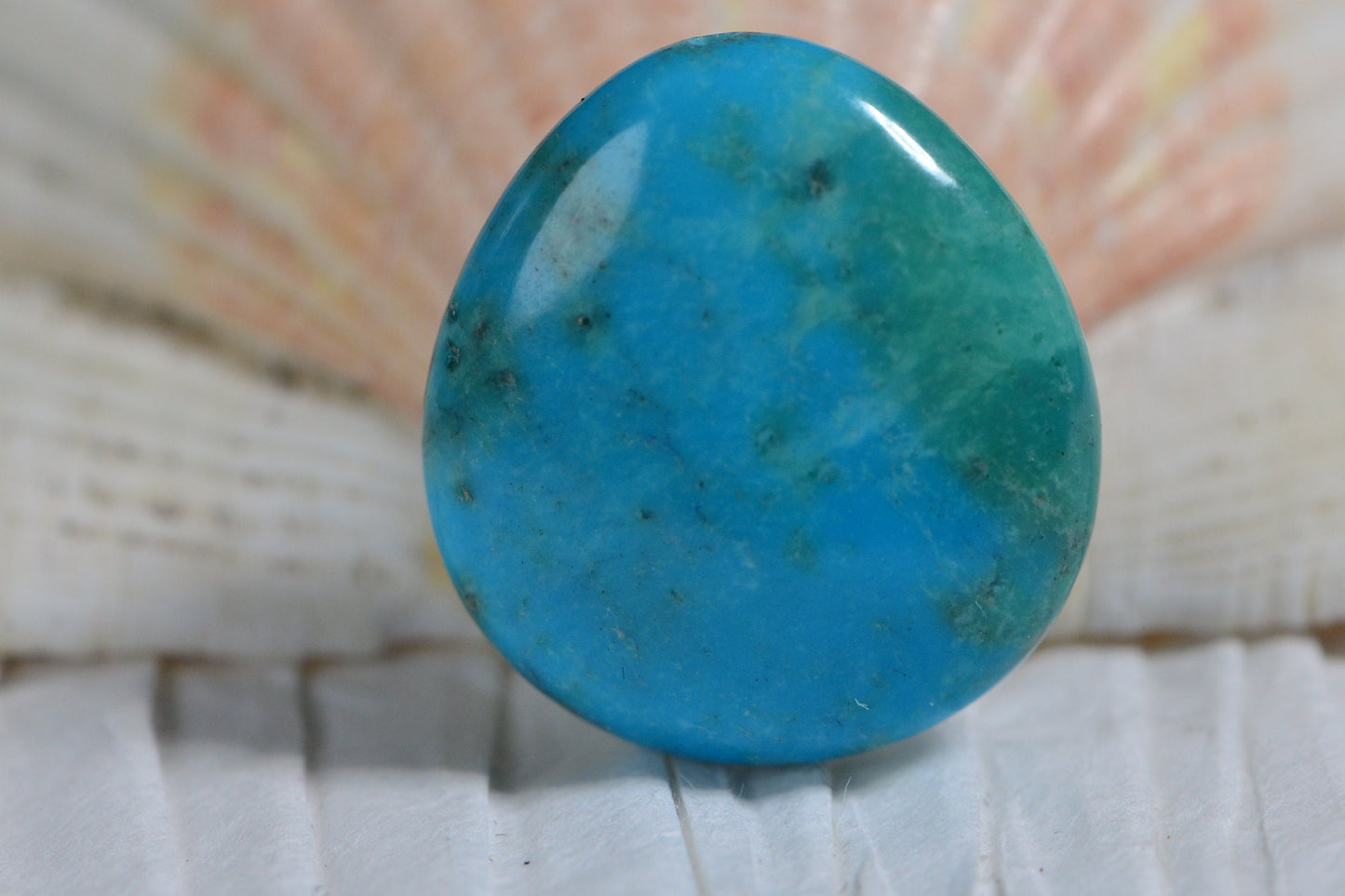 Kingman Turquoise Cabochon: Pear Freeform Gemstone, 25.50ct