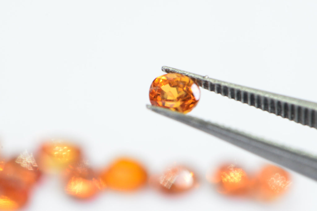 Orange Padparadscha Sapphire: 4mm Oval Loose Gemstone
