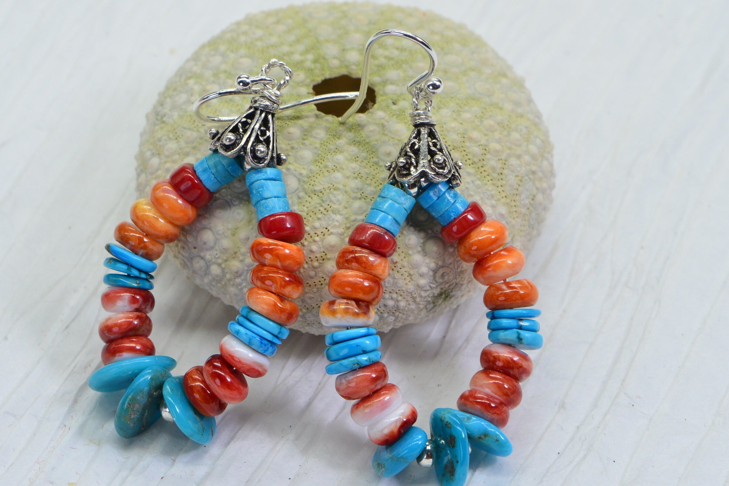 Turquoise Spiny Oyster Sterling Silver Hoop Earrings: Arizona Gemstone