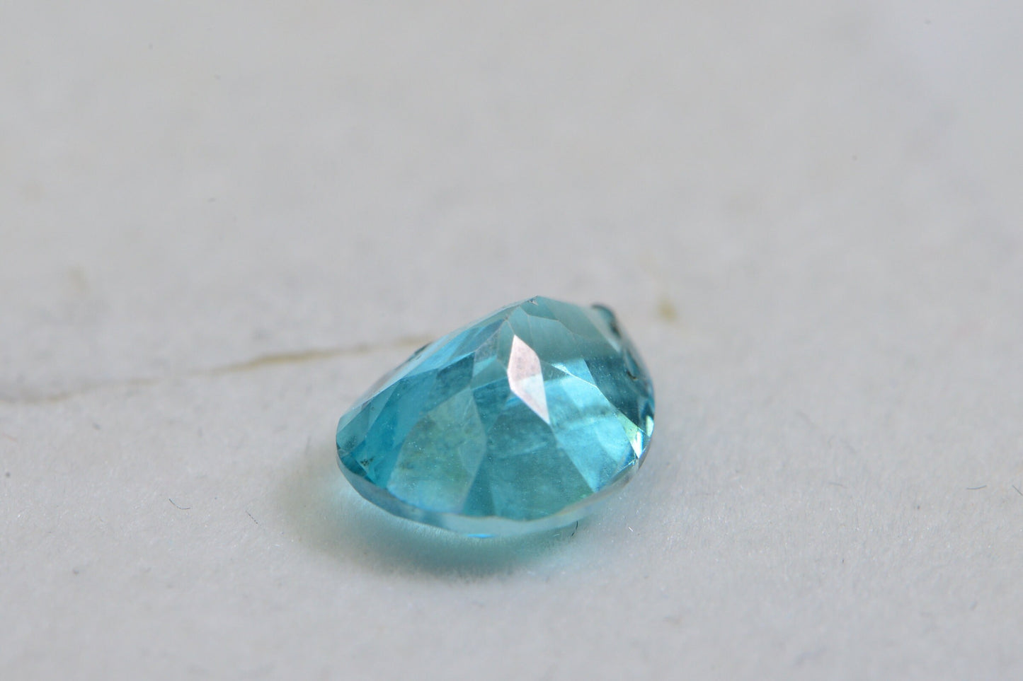 Aqua Blue Apatite Gemstone: Pear Facet, 10x7 mm