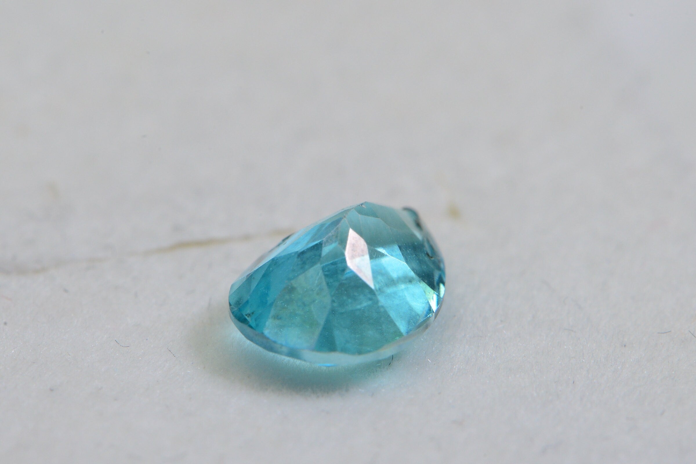 Aqua Blue Apatite Gemstone: Pear Facet, 10x7 mm