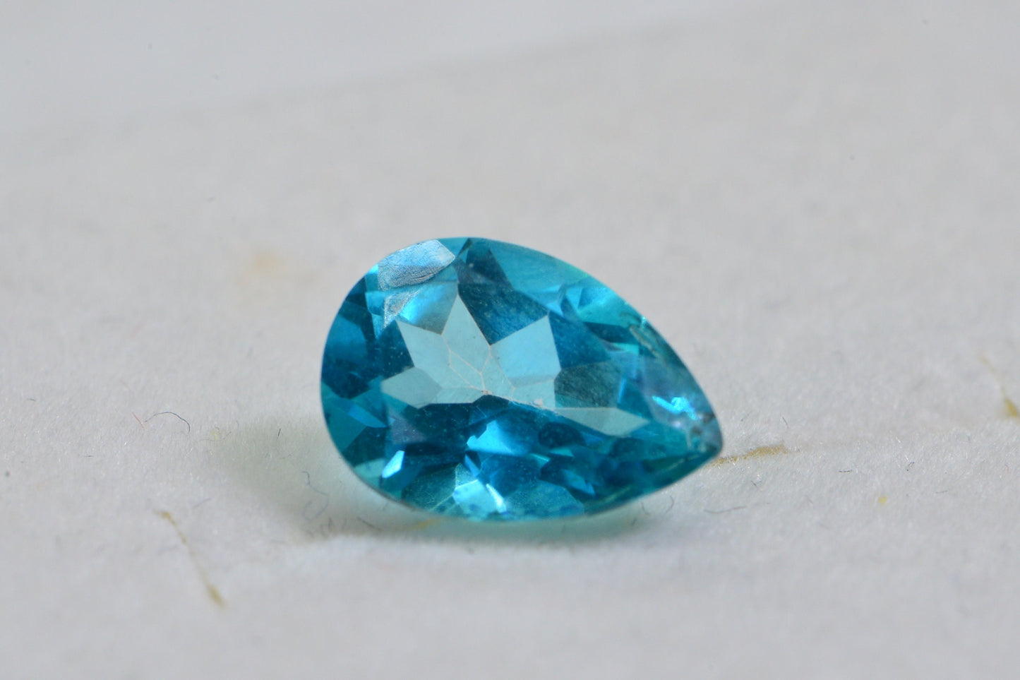 Aqua Blue Apatite Gemstone: Pear Facet, 10x7 mm