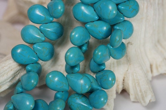 Dyed Magnesite Teardrop Beads: Sky Blue Gemstone Strand (14x10x6mm)