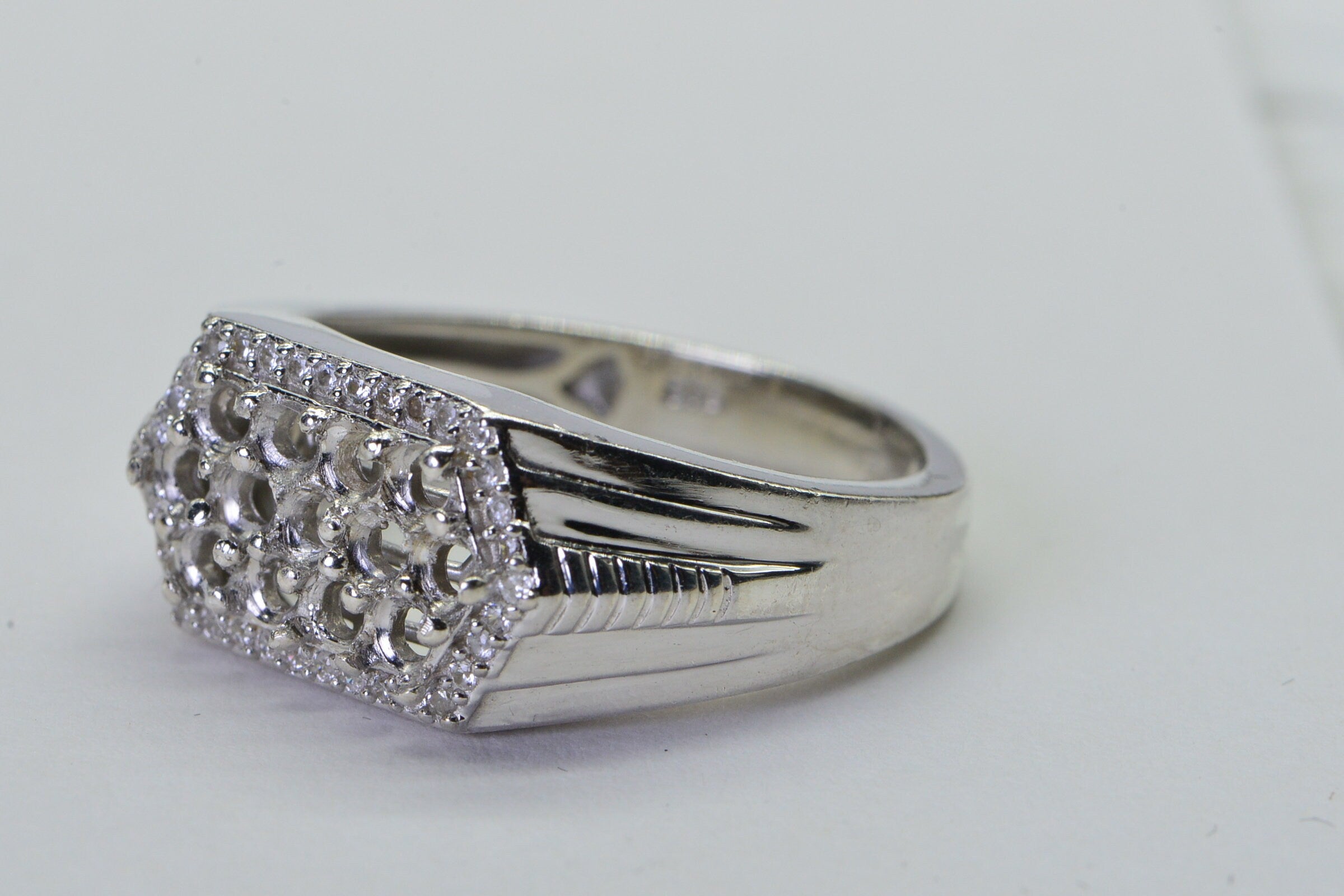 Solid Silver Men's Ring: Round Cut Multi Stone Semi Mount, Size 12