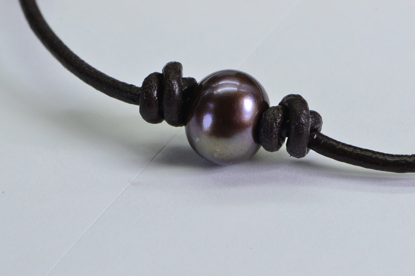 Black Pearl Leather Bracelet: Adjustable Freshwater Pearl Wrap