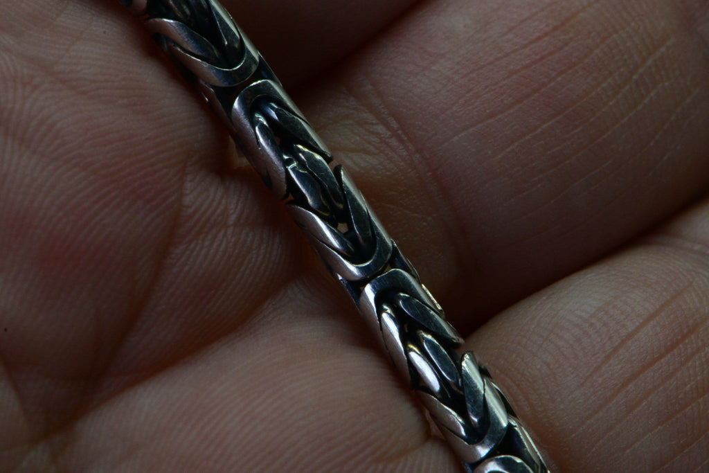 Vintage Sterling Silver Byzantine Bracelet: Heavy Italian Chain, 6 Inch