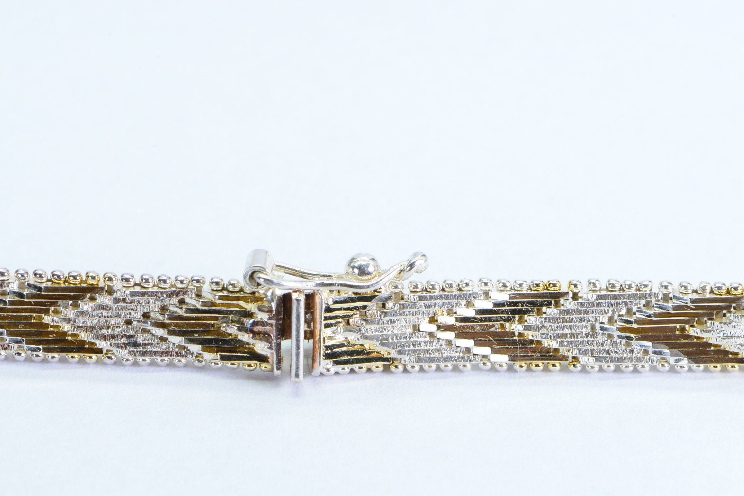 Vintage Italy Riccio Necklace: Sterling Silver Two-Tone Chevron Chain
