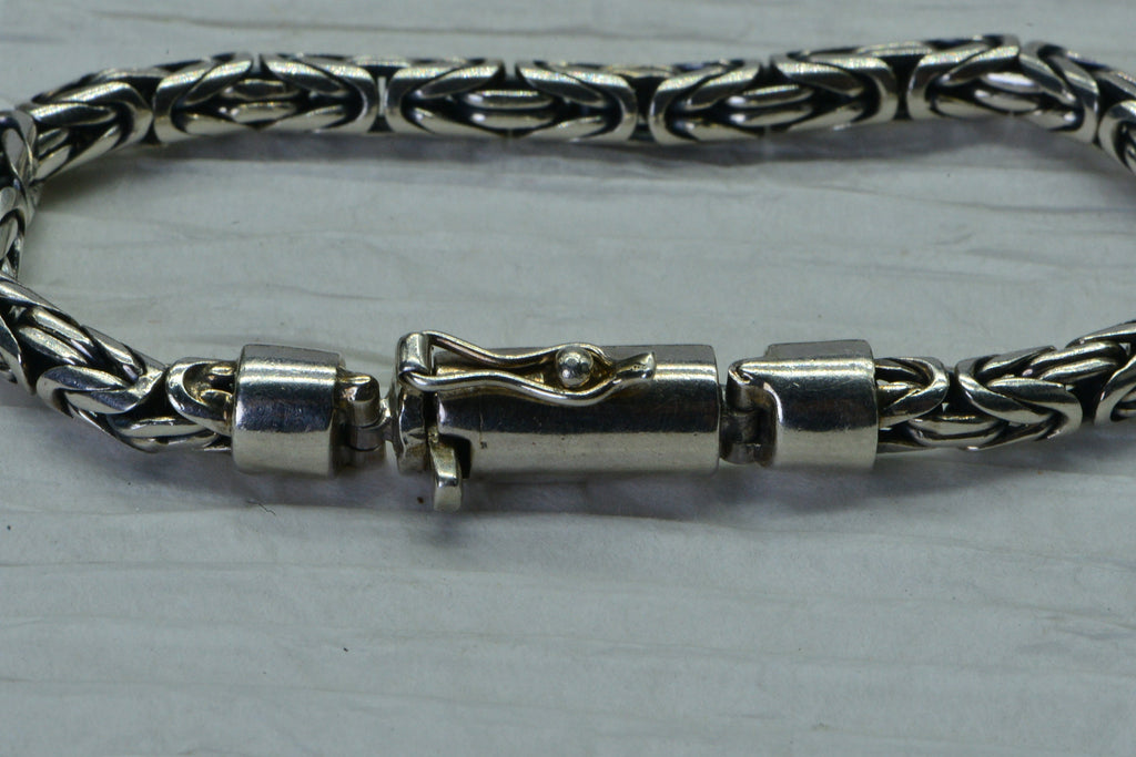 Vintage Sterling Silver Byzantine Bracelet: Heavy Italian Chain, 6 Inch