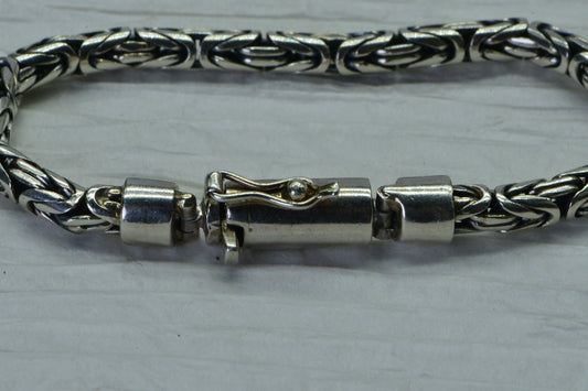Vintage Sterling Silver Byzantine Bracelet: Heavy Italian Chain, 6 Inch