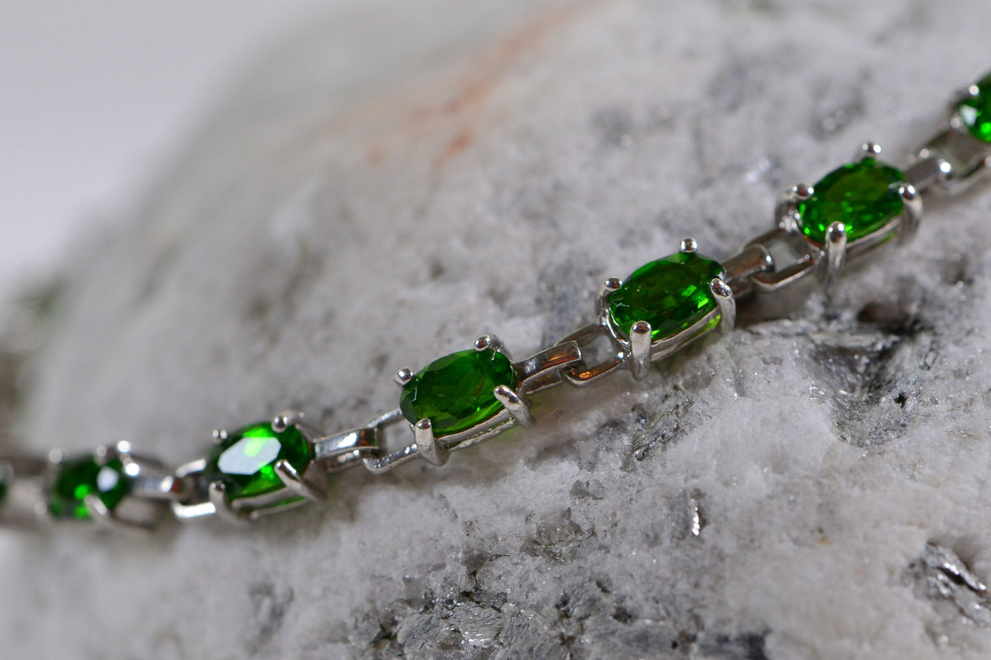 Chrome Diopside Tennis Bracelet: Sterling Silver Green Gemstone