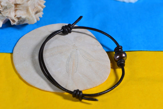 Chocolate Pearl Bracelet: Dark Brown Leather Cord, Adjustable Knot