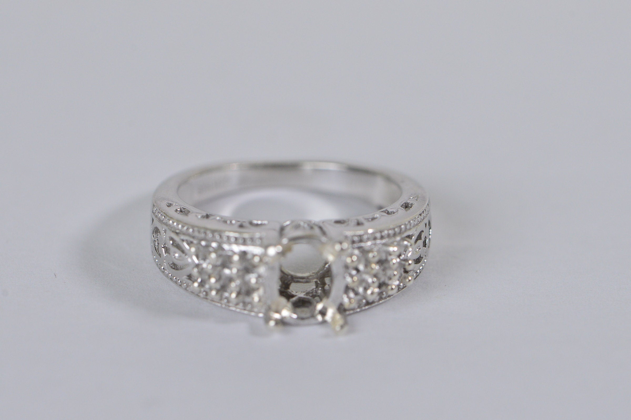 Silver 4-Prong Ring Blank: Oval Multi-Stone Setting, US Size 7
