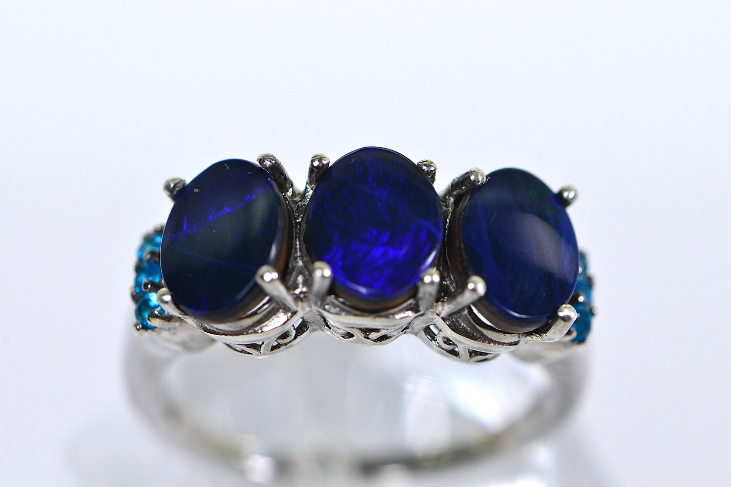 Australian Opal Sterling Silver Ring: Deep Blue Oval Trilogy, Apatite Accents