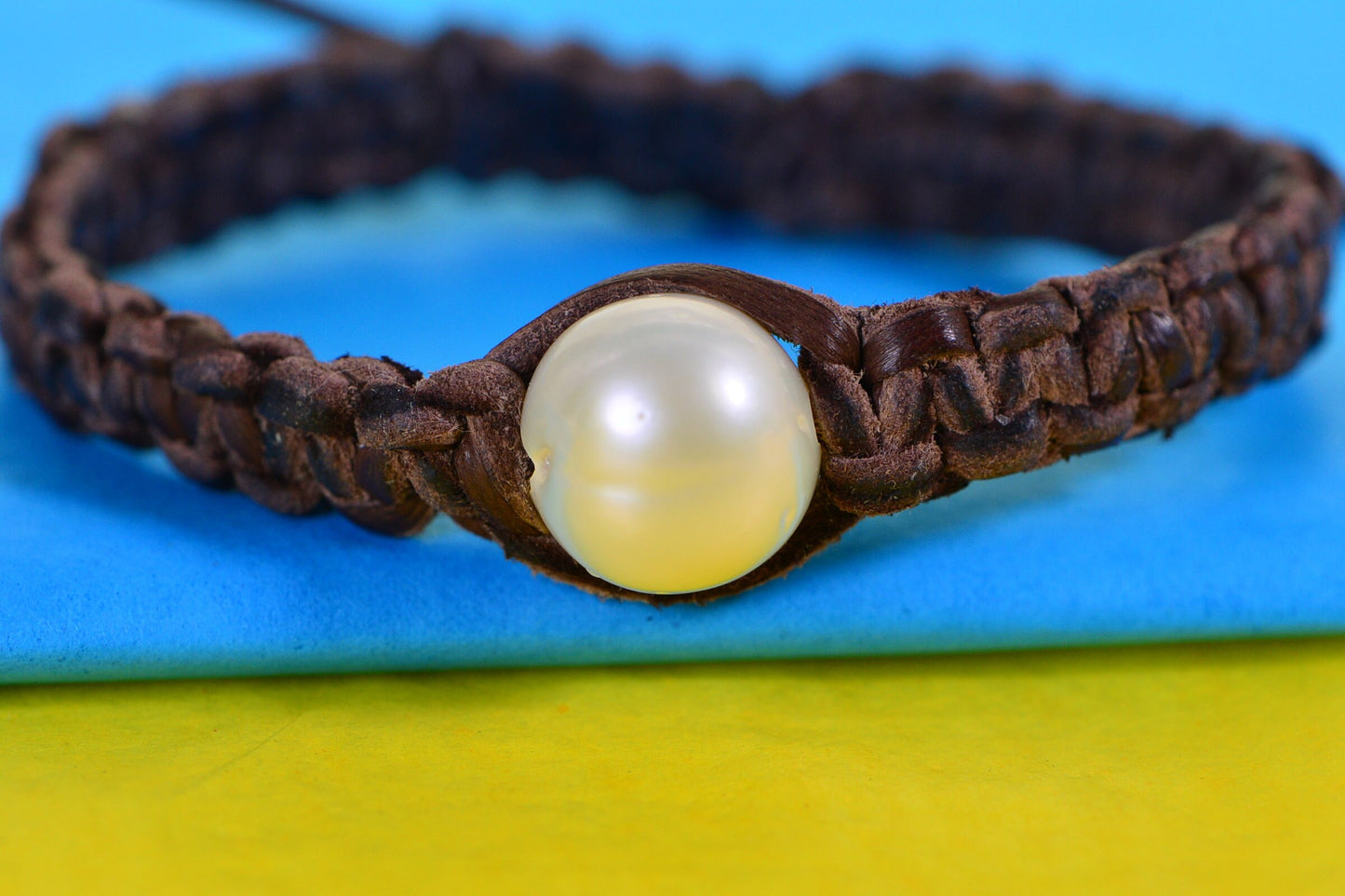 Freshwater Pearl Leather Cord Bracelet: Adjustable Shamballa Style