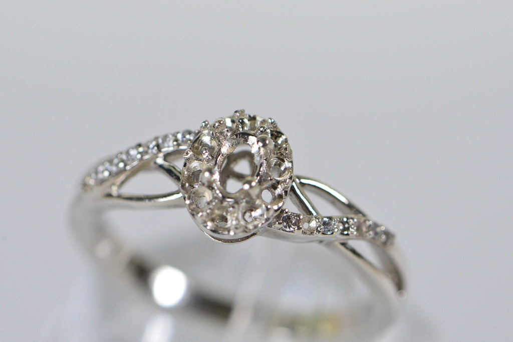 Sterling Silver Halo Ring Setting: Oval Cut, 4-Prong, Size 8