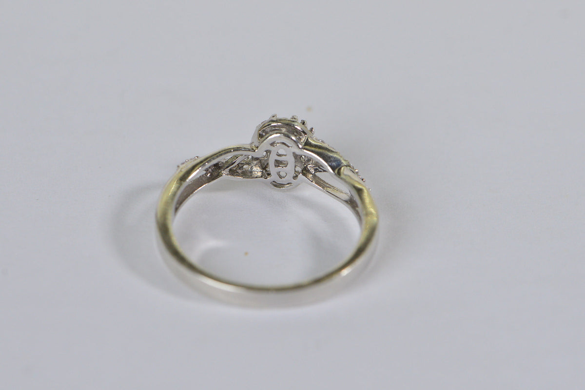 Sterling Silver Halo Ring Setting: Oval Cut, 4-Prong, Size 8