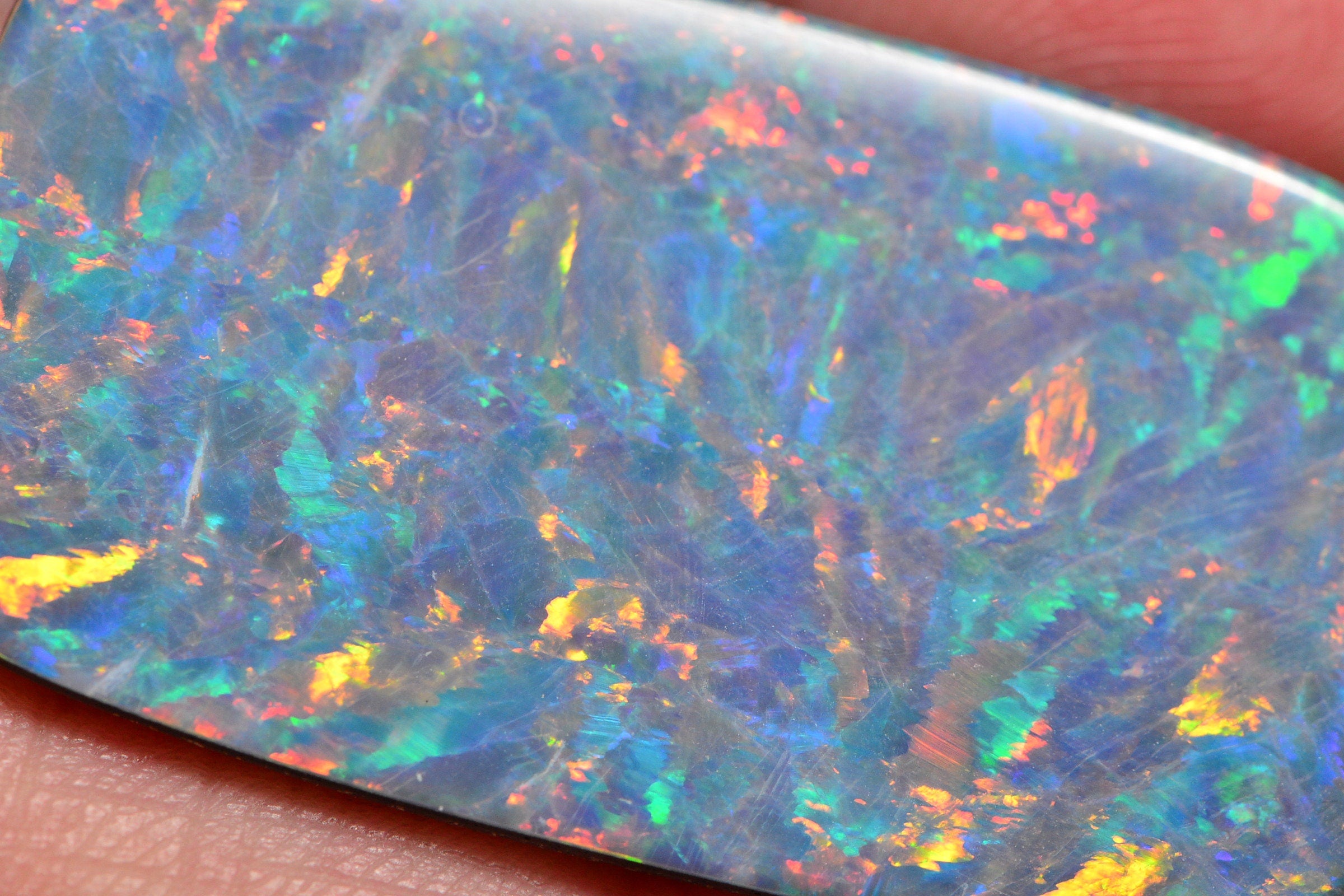 Australian Black Opal Doublet: 28.22CT Rectangle Cabochon, Metallic Rainbow