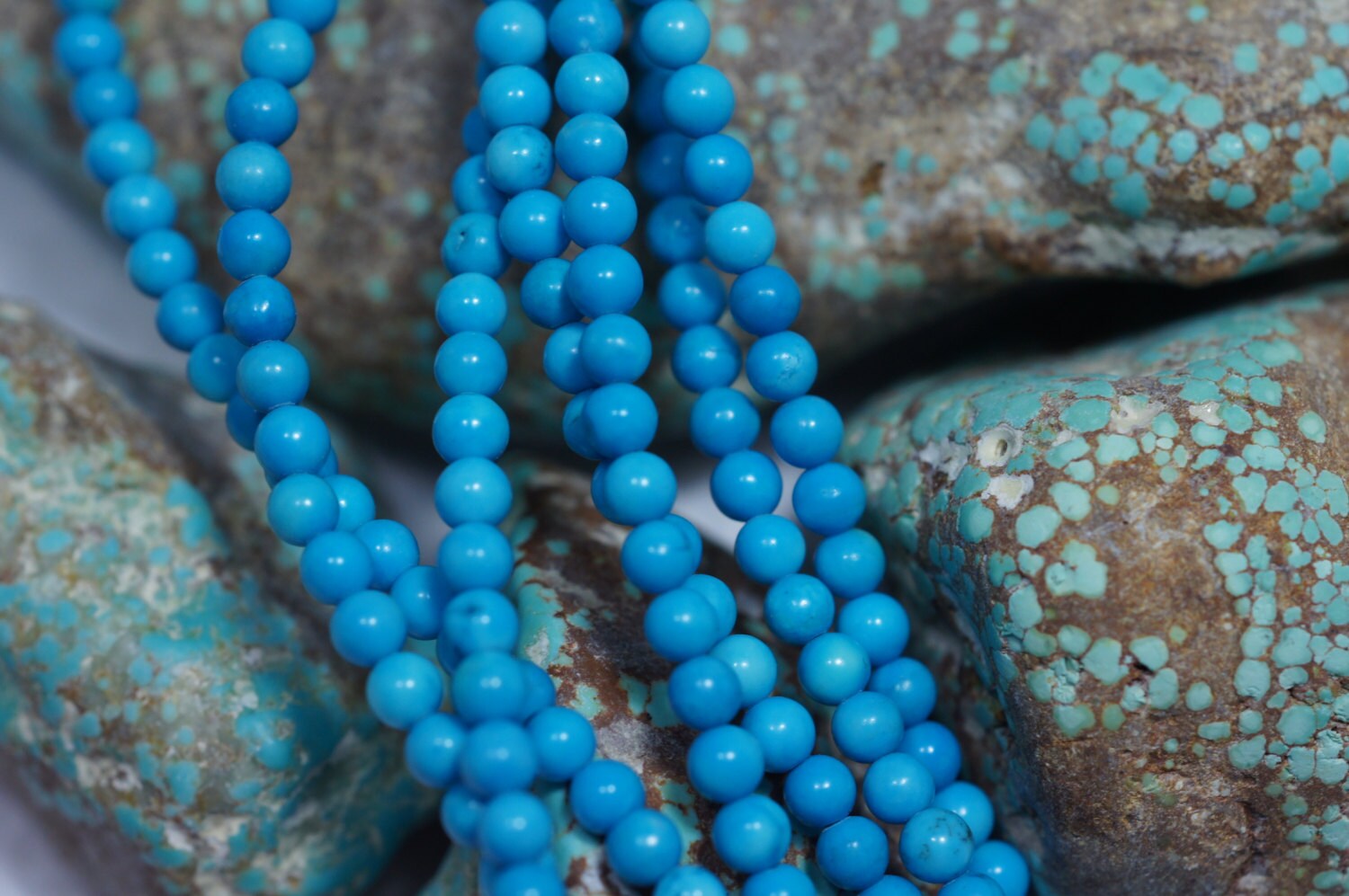 Arizona Turquoise Sleeping Beauty Round Beads 3.5 mm  Natural Gemstone Beads Smooth Glossy Half Strand Beads, Blue Turquoise ,