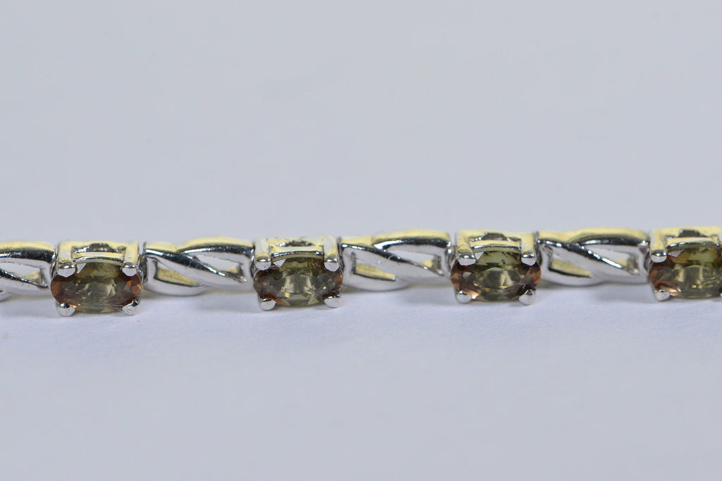 Turkizite color-changing gemstone Infinity Bracelet