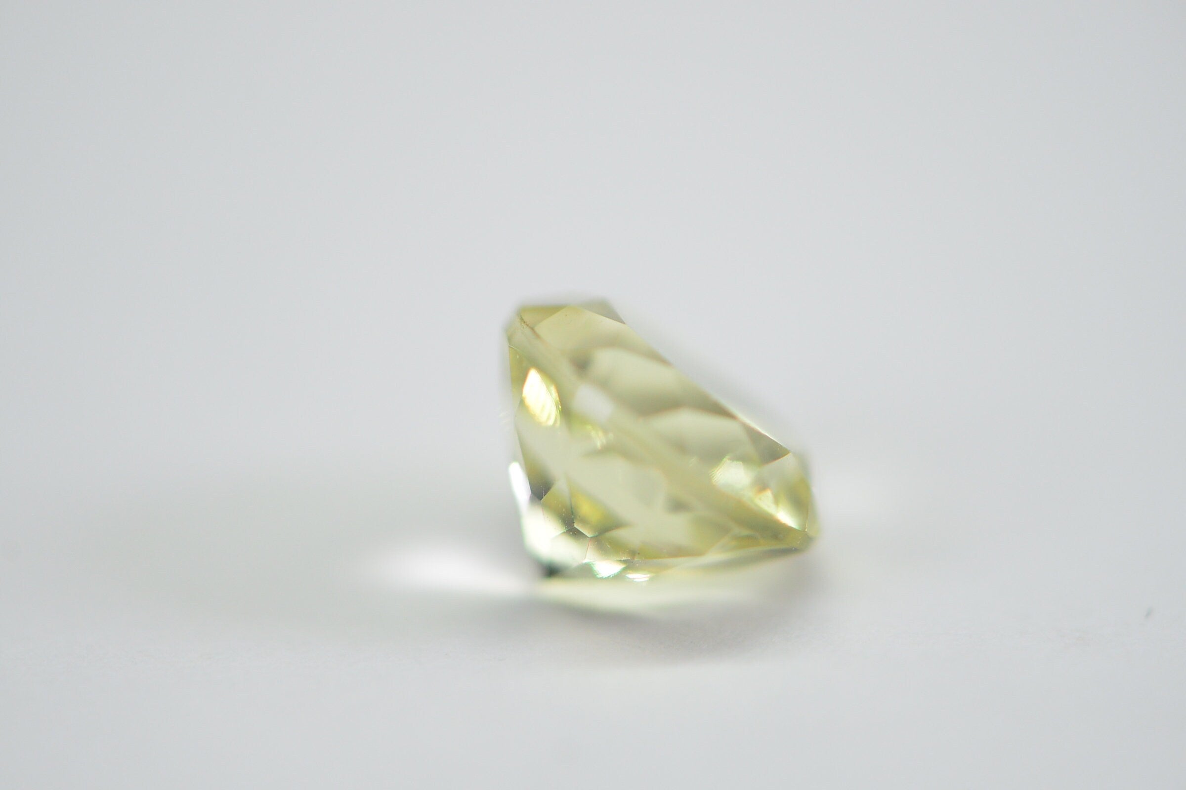 Yellow Apatite Gemstone: 2.00 Carat Round Facet Cut Crystal