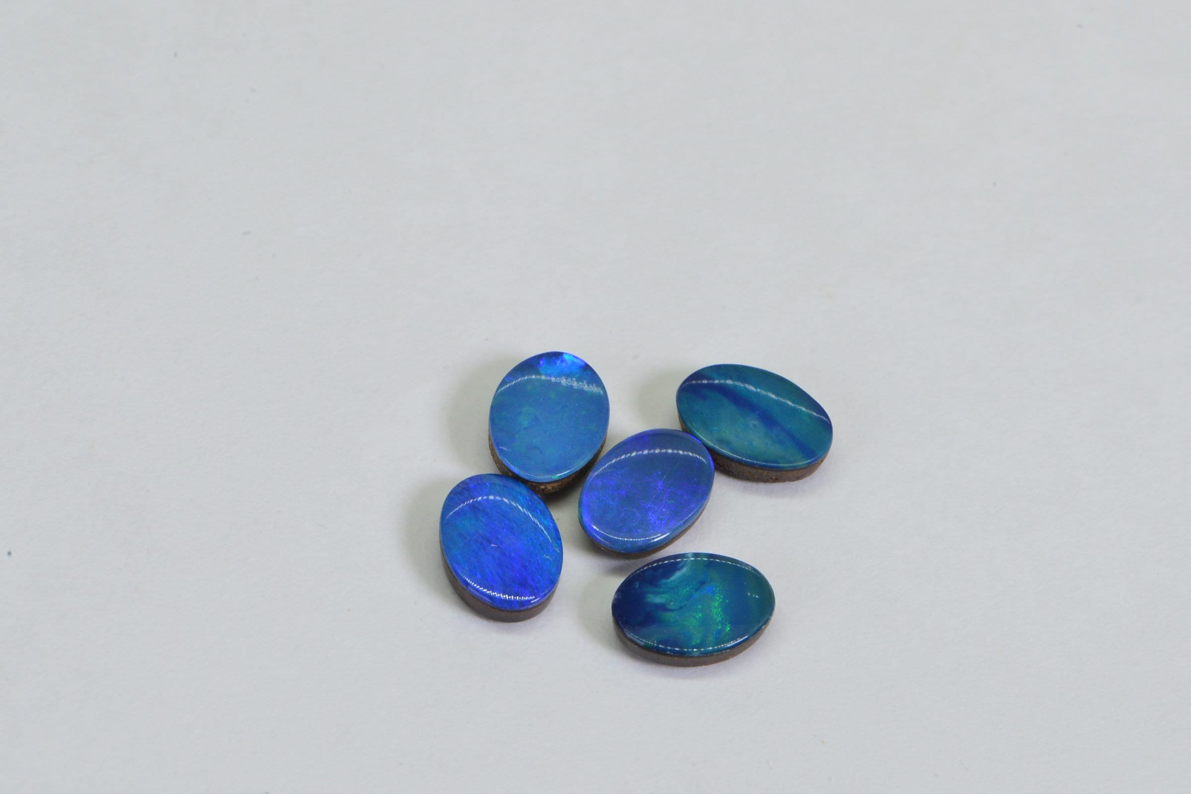 Australian Black Opal Natural Gemstone Cabochons Bright Blue Green Doublet Boulder Oval 7X5mm