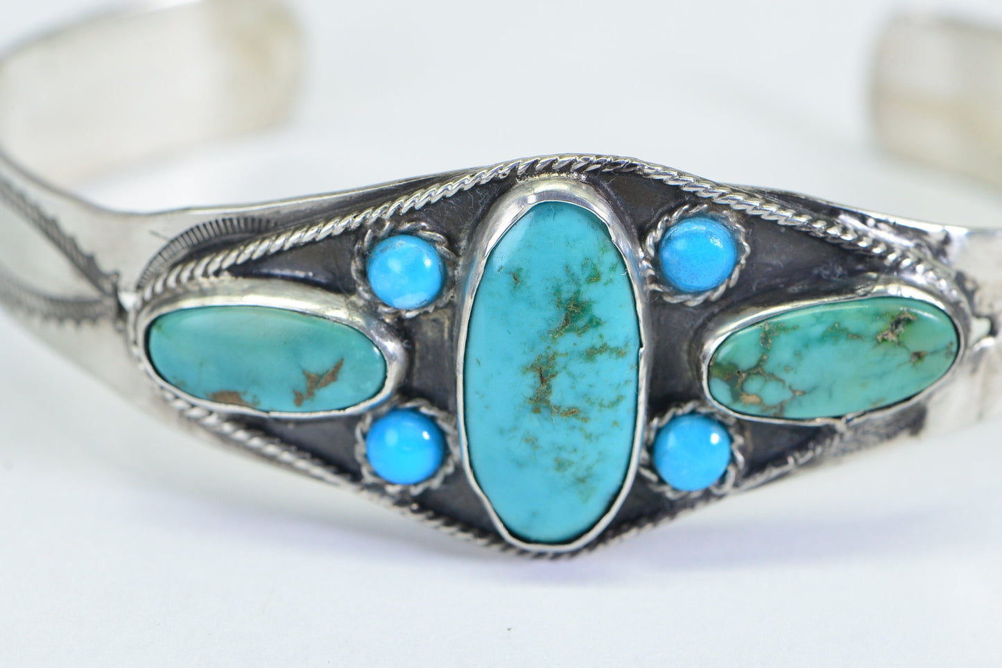 Vintage Kingman Turquoise Cuff: Sterling Silver Native American Bracelet