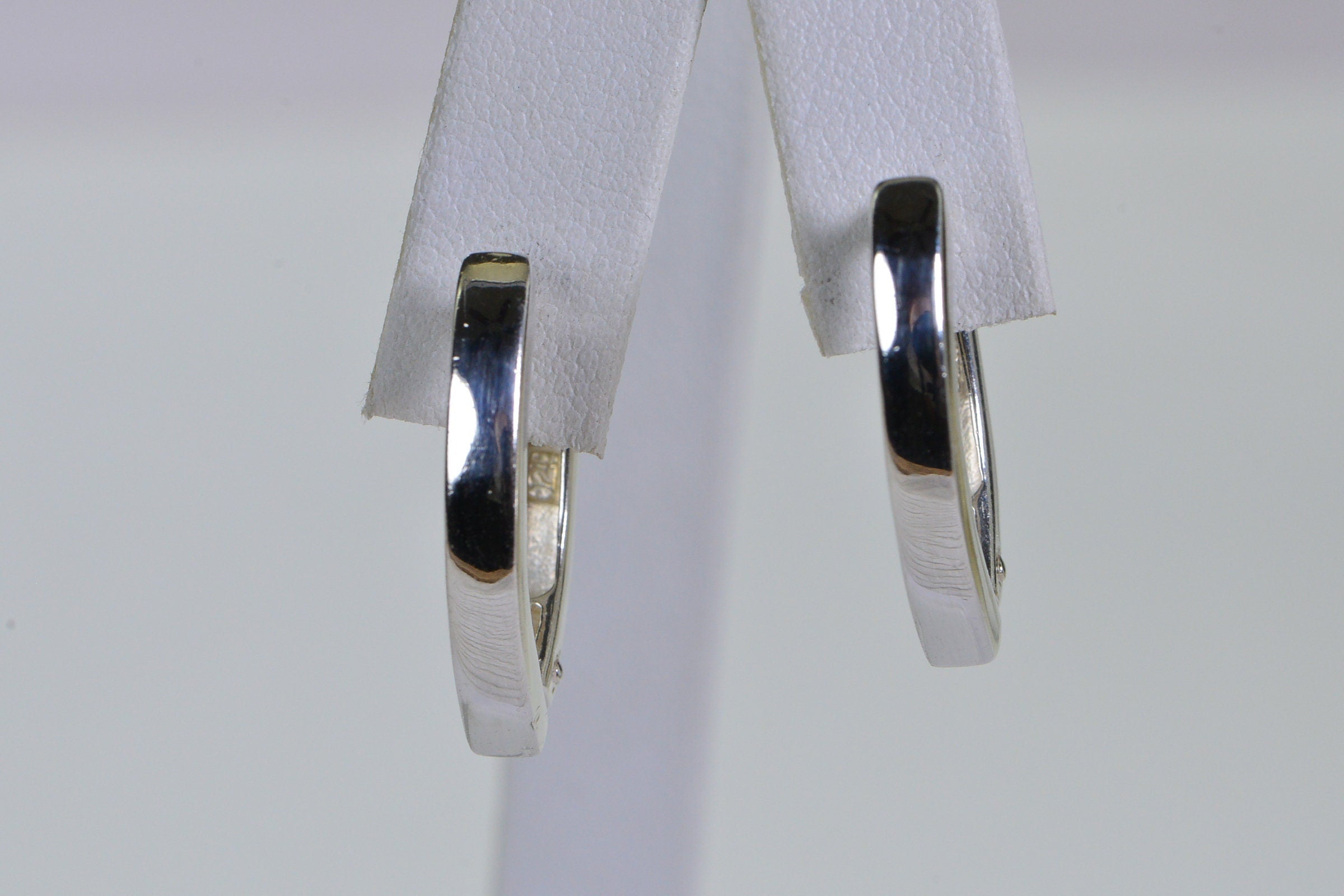 Vintage Sterling Silver Hinged Hoop Earrings: Tapered V-Shape Design