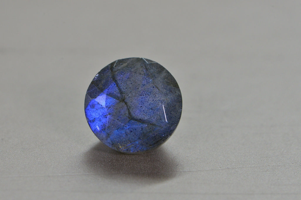 Natural Labradorite Gemstone: Faceted Round Stone for Ring (10mm)