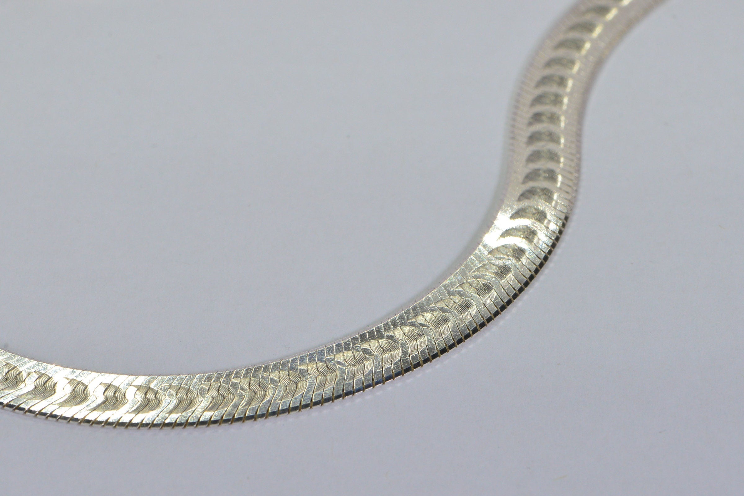 Vintage Sterling Silver Flat Herringbone Chain Necklace - Unisex Italian Design