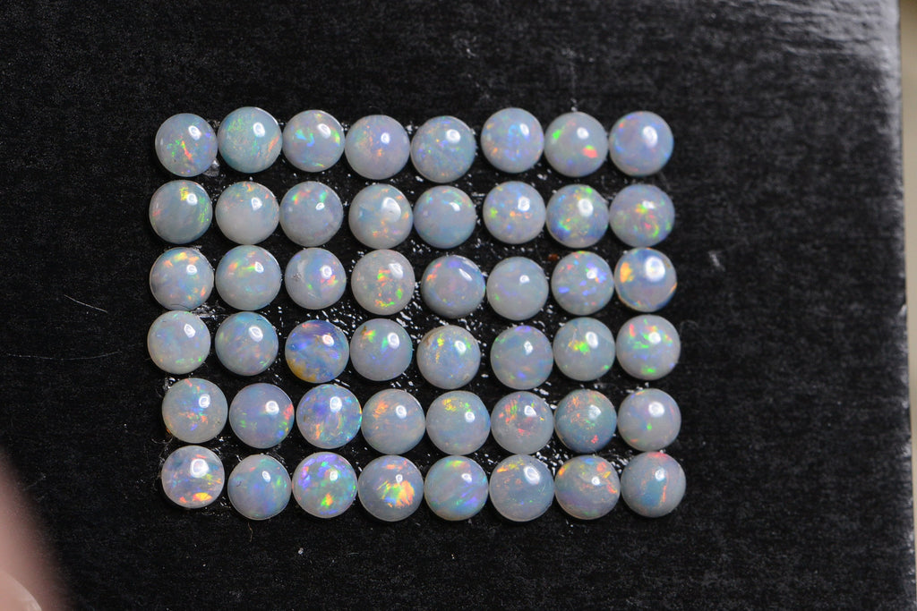 2.5mm Australian White Solid Opal Round Smooth  Cabochon Round Fine Opal Cabochons for ring earrings 5 stone lot