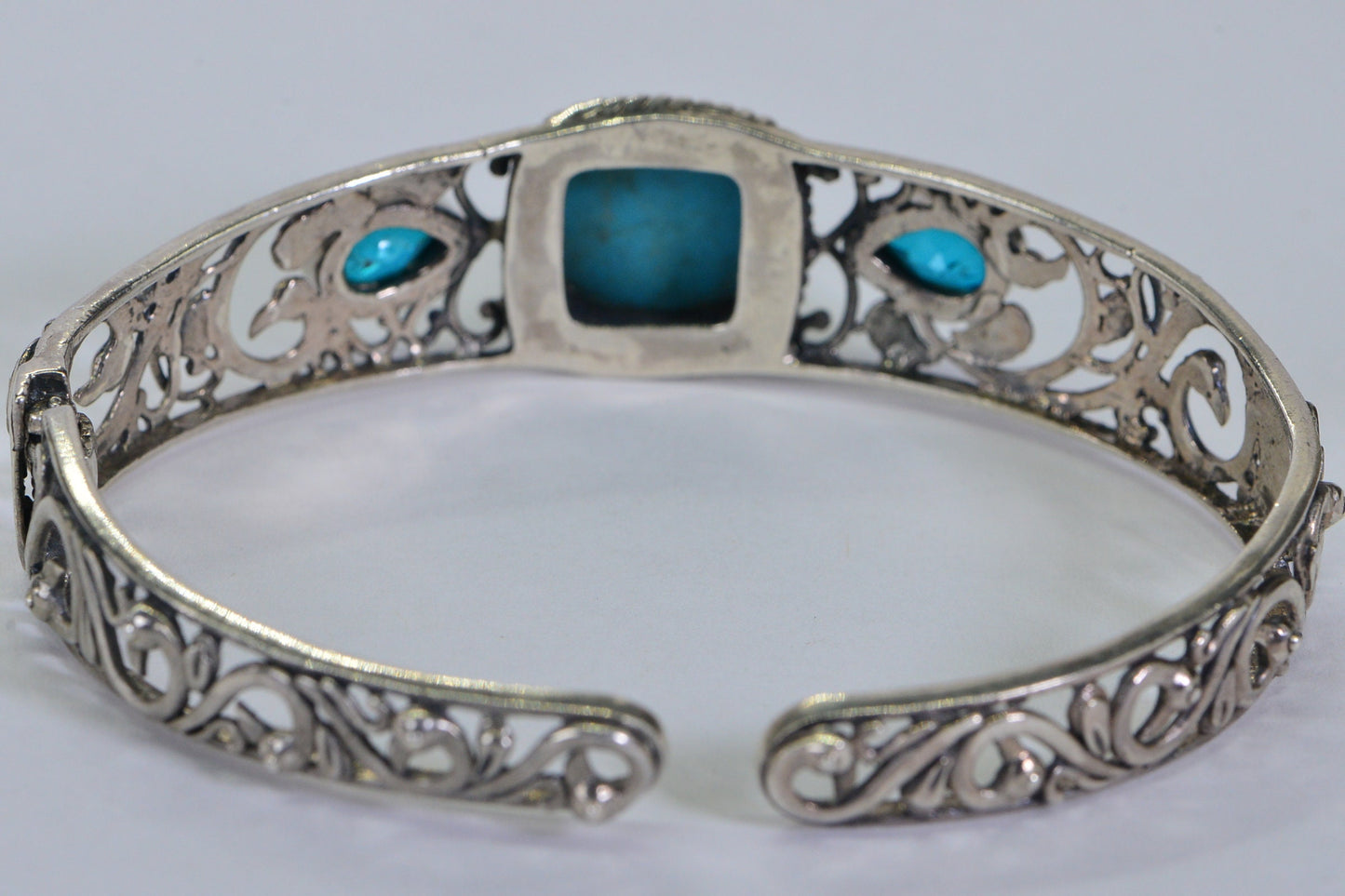 Kingman Turquoise Cuff Bracelet: Sterling Silver Filigree Apatite Gemstone