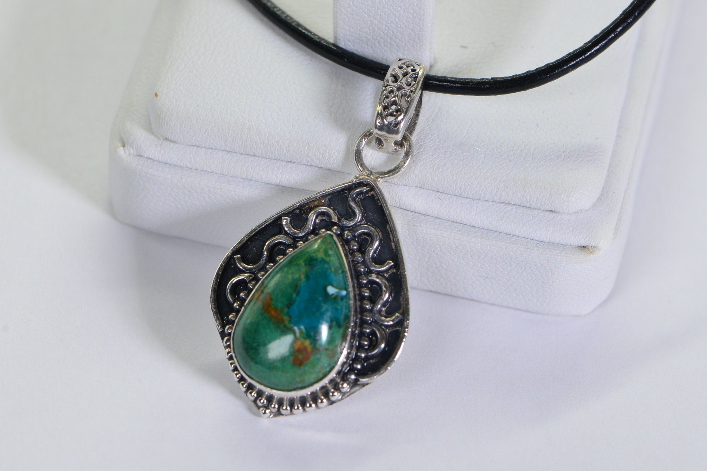 Kingman Turquoise Teardrop Pendant: Vintage Sterling Silver Jewelry