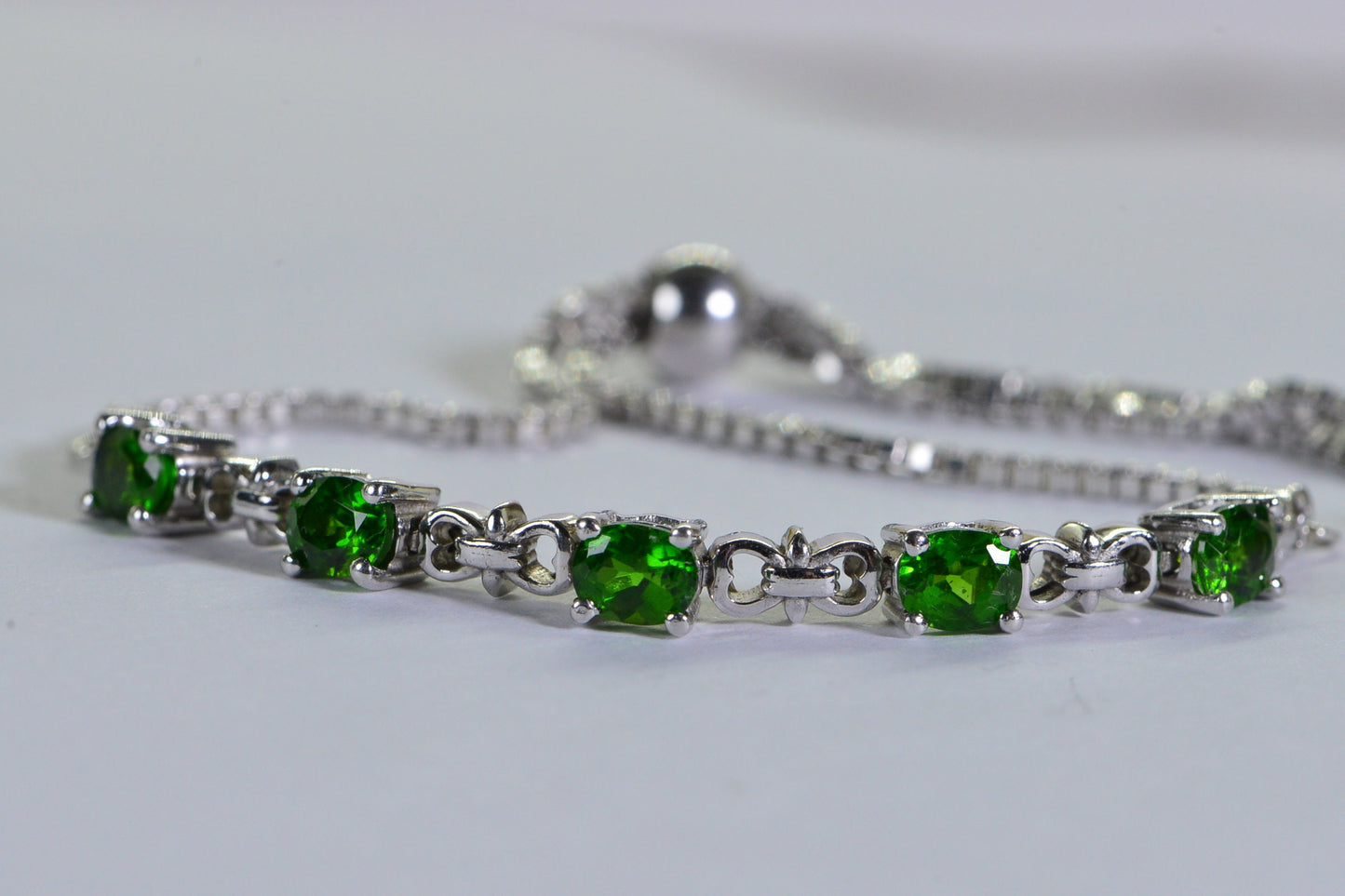 Natural Chrome Diopside Bolo Bracelet: Oval Sterling Silver Gemstone Design