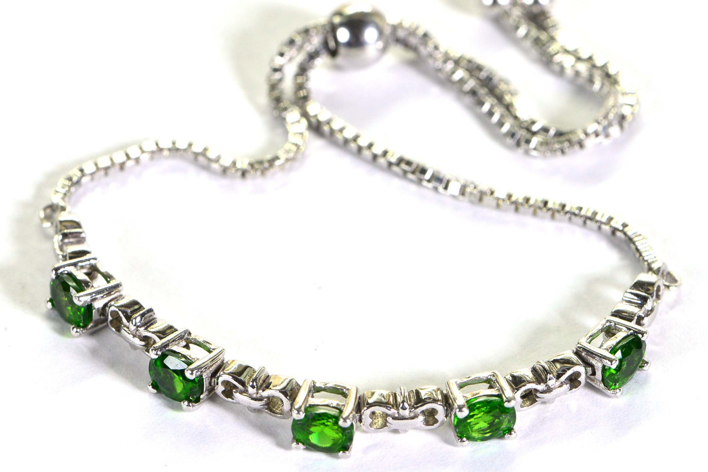 Natural Chrome Diopside Bolo Bracelet: Oval Sterling Silver Gemstone Design