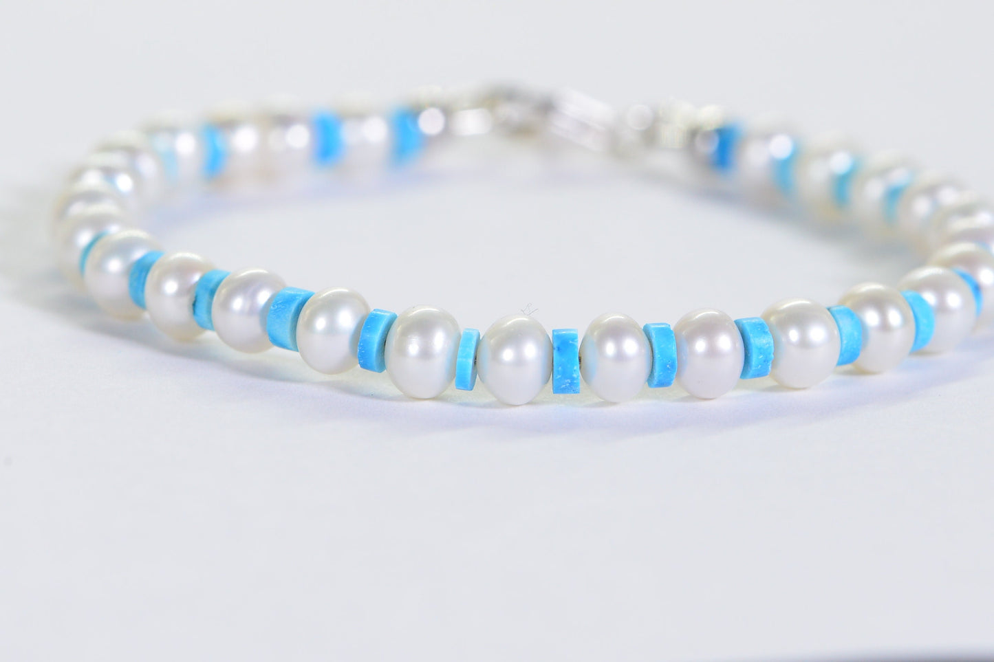 Turquoise & Freshwater Pearl Beaded Bracelet: Sterling Silver Clasp