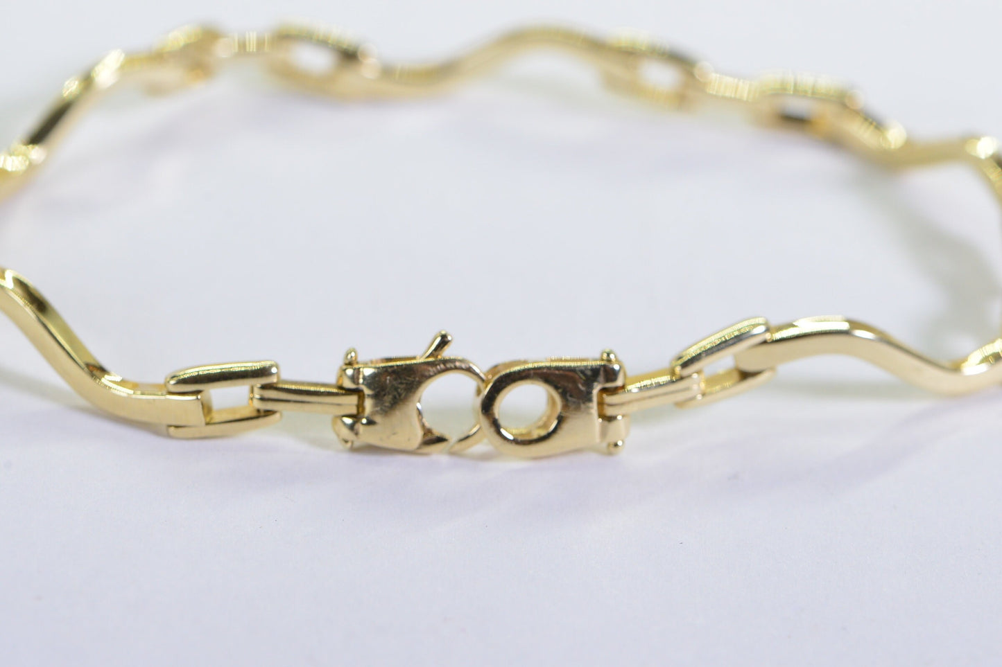 Vintage Italy 14K Yellow Gold Wave Link Bracelet