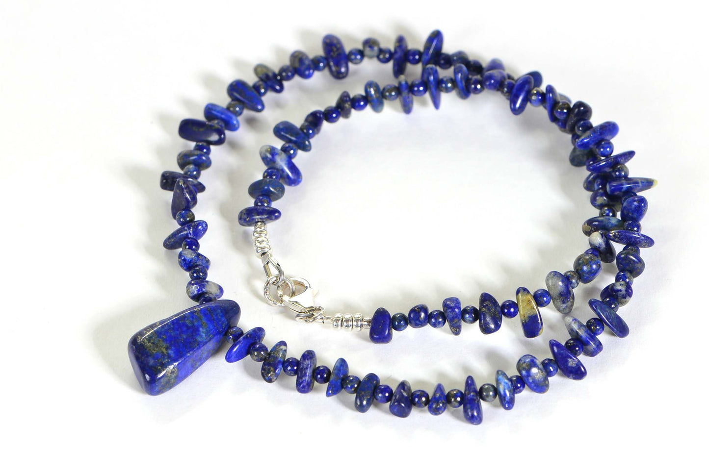 Handcrafted Lapis Lazuli Choker: Sterling Silver Teardrop Pendant