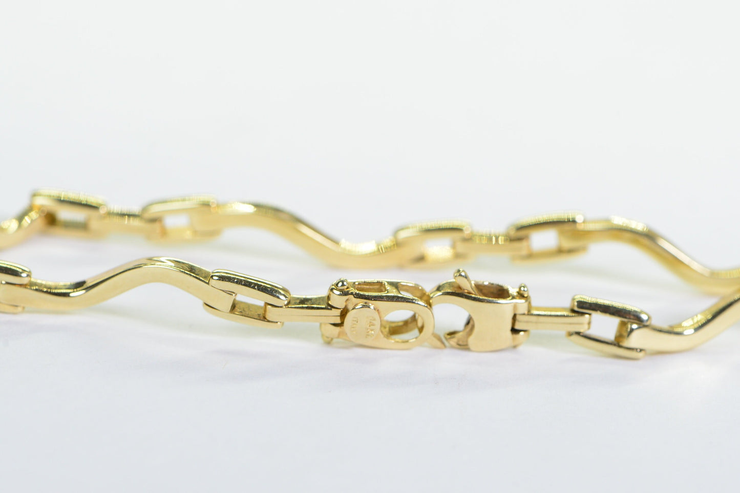 Vintage Italy 14K Yellow Gold Wave Link Bracelet