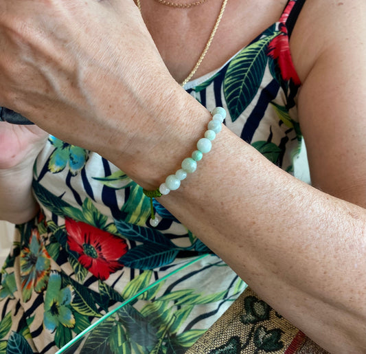 Handmade Burma Jade Bracelet: Light Green Macrame Woven Bead Bracelet