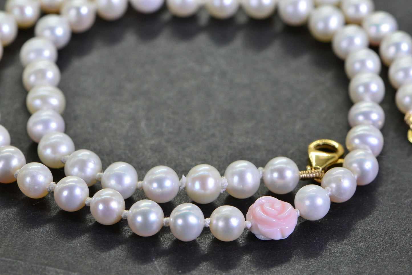 Freshwater Pearl Necklace: Queen Conch Shell Rose, Knotted Pearl Choker