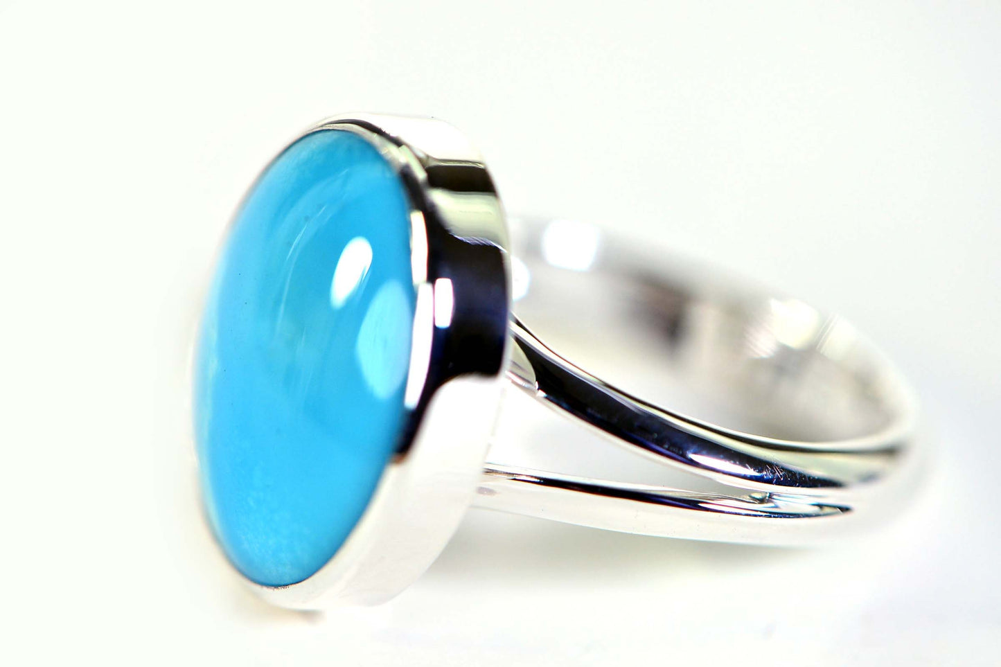 Sleeping Beauty Turquoise Ring: Oval Arizona Turquoise, Sterling Silver