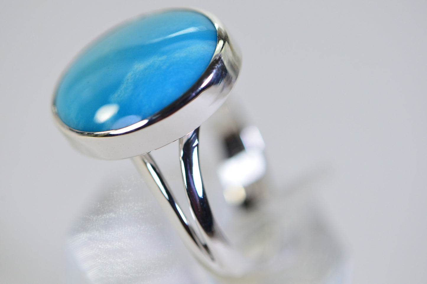 Sleeping Beauty Turquoise Ring: Oval Arizona Turquoise, Sterling Silver