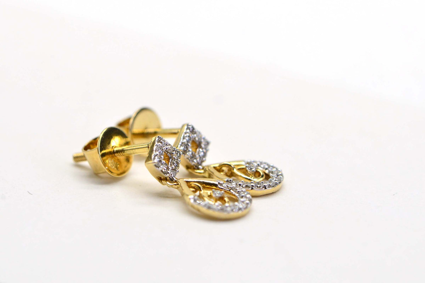 Authentic Diamond 18K  Gold Small Stud Earrings Drop Cluster Diamond Studs