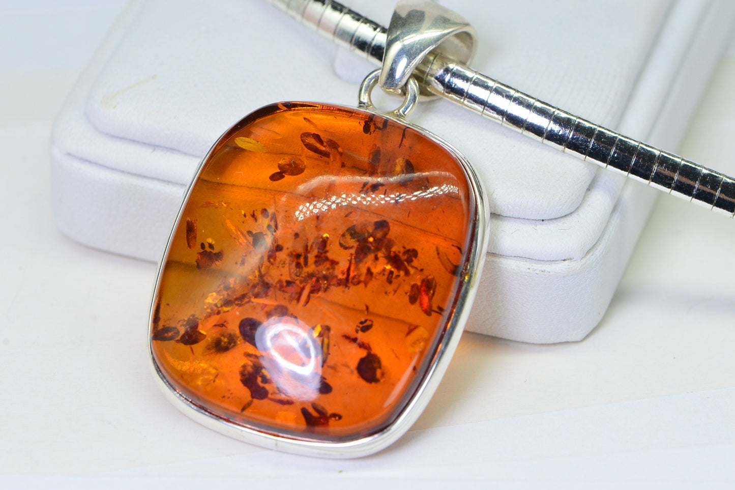 Large Baltic Amber Pendant Necklace: Sterling Silver Omega Choker