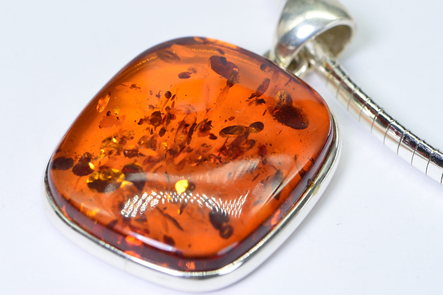 Large Baltic Amber Pendant Necklace: Sterling Silver Omega Choker